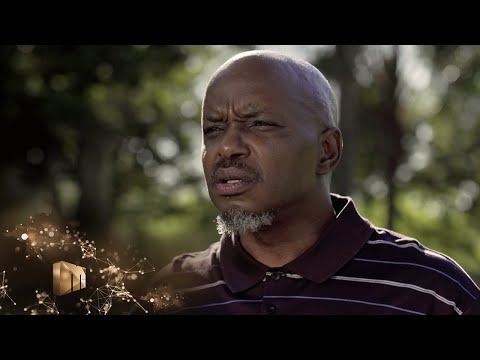 Dinning with the enemy – The Queen | Mzansi Magic