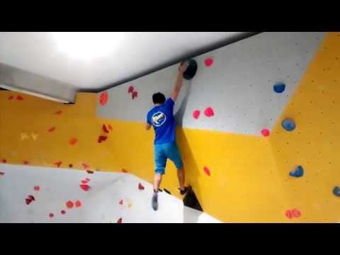 Marco Jubes en el Rocódromo Bulder Planet (8a)