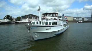 preview picture of video 'Aankomst van de boot in Stavoren'