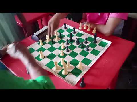 😁 F. DelosSantos (1924) vs A. Daggung (1947). StaCruzChessClubZC. Chess Blitz vs Bullet 5/1 probabilidades