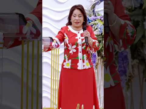 Dios se manifiesta en nuestras vidas y vivifica la Biblia. - Hna. María Luisa Piraquive #IDMJI