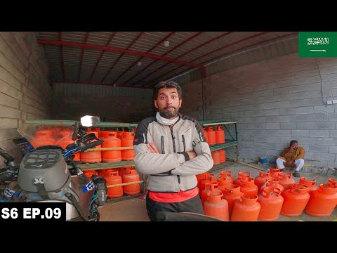 CAUGHT IN A WORST THUNDERSTORM IN MOUNTAINS ALONG YEMEN BORDER S06 EP.09 |MIDDLE EAST ON MOTORCYCLE
