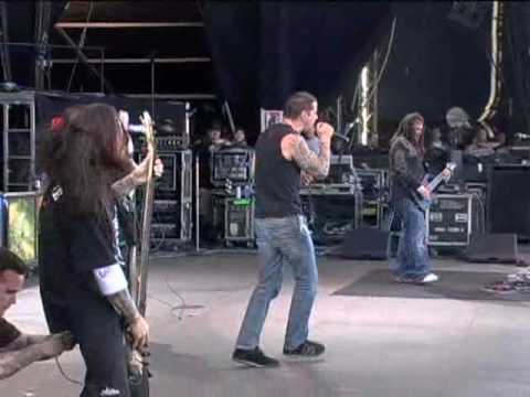 M. Shadows Sings with Korn