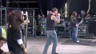 M. Shadows Sings with Korn