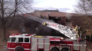 preview picture of video 'Fire damages apartments at Crown Village in Meriden'