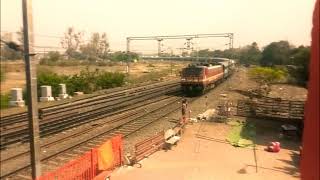 preview picture of video 'Tamilnadu Express arrives at Itarsi'