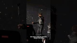 Download lagu leeknow singing shinunoga e-wa 😍🫶 #straykids #leeknow mp3