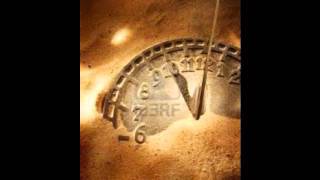 Relojnova - by Ellie Lily Farrer