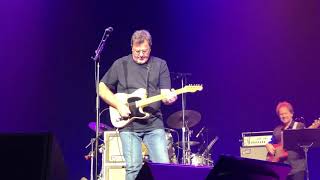 Vince Gill What the Cowgirls Do Paradise Cove Margaritaville Tulsa Oklahoma