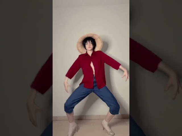 Vídeo relacionado con Chaks - Disfraz de Luffy para hombre, traje oficial de One Piece, conjunto de anime de 4 piezas, Monkey D. Luffy, cosplay, carnaval