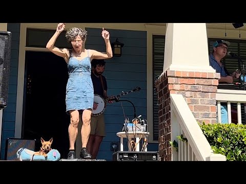 Georgia Rag Buckdance - Miss Moonshine w Hot Dill Pickers - Oakhurst Porchfest 2021 - Mr B Cute Dog