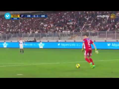 Mauricio Viana regateó a Hernán Rengifo y casi le costó otro gol