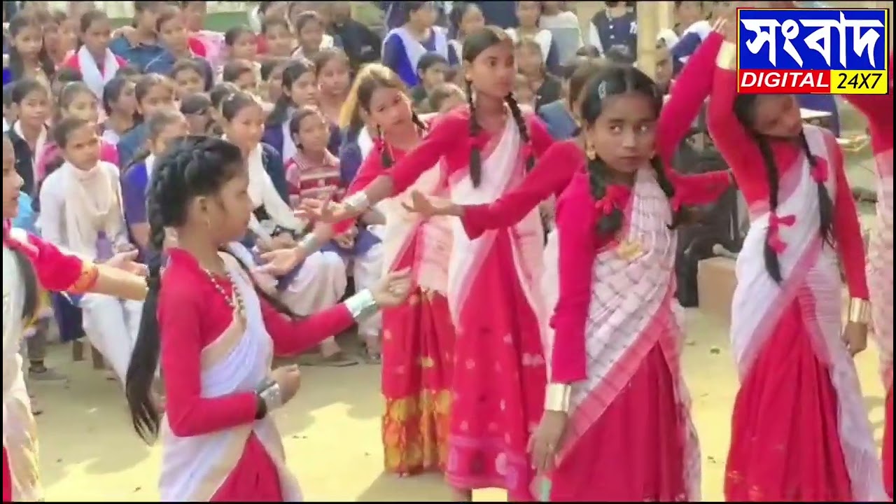 বাপুজী বালিকা বিদ্যালয়ৰ বঁটা বিতৰণী সভা সম্পন্ন