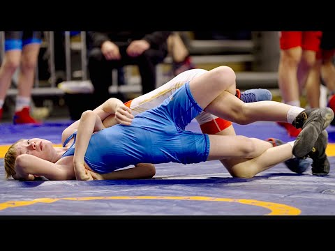 U13 Matei Fana (MDA) vs Mateusz Felski (POL) 32kg. Greco-roman boys youth wrestling. B-cam-man