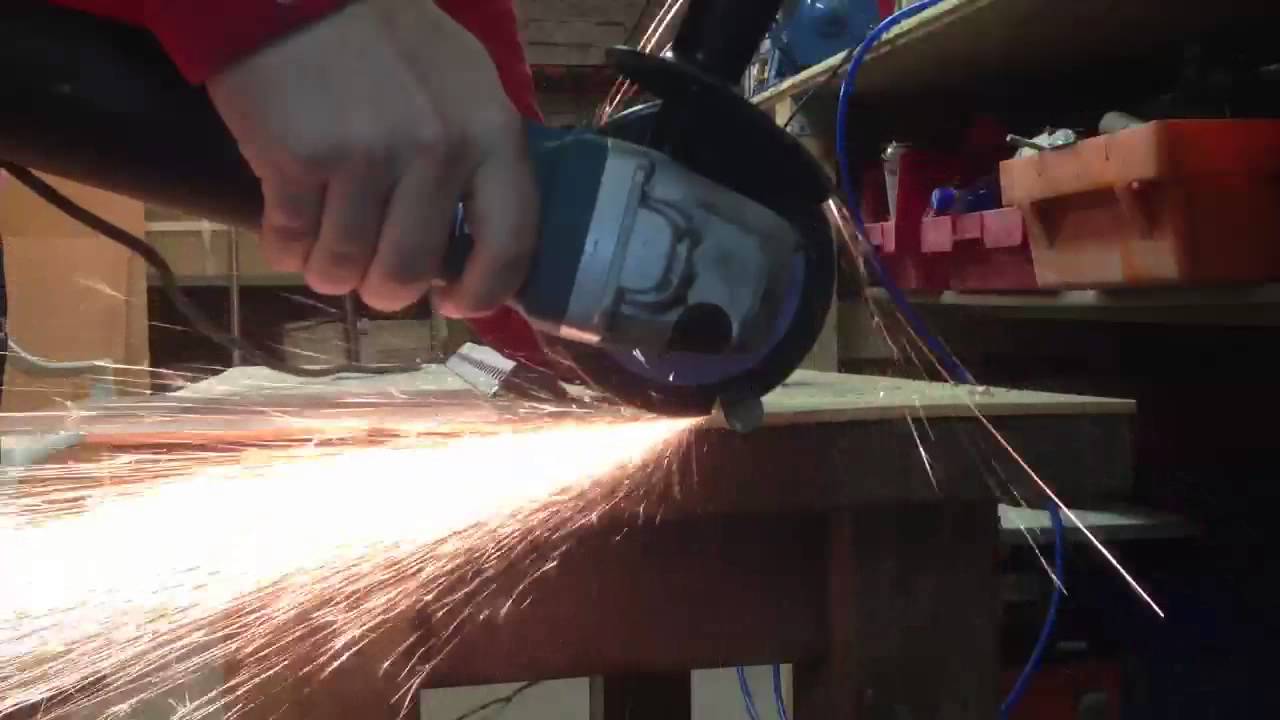 Углошлифовальная машина Makita 9564HZ  1100Вт 11000об/мин 115мм