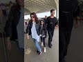 Khiladi Akshay Kumar Spotted With His Family At Airport