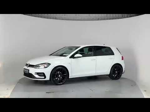 Volkswagen Golf R-LINE EXTERIOR 1.0 M NEW ALLOYS** - Image 2