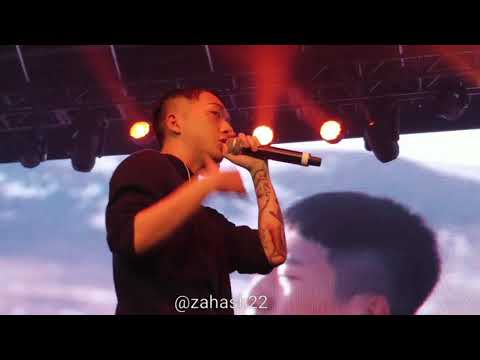 Woo 우원재 - A Fence 울타리 (AOMG in Toronto)