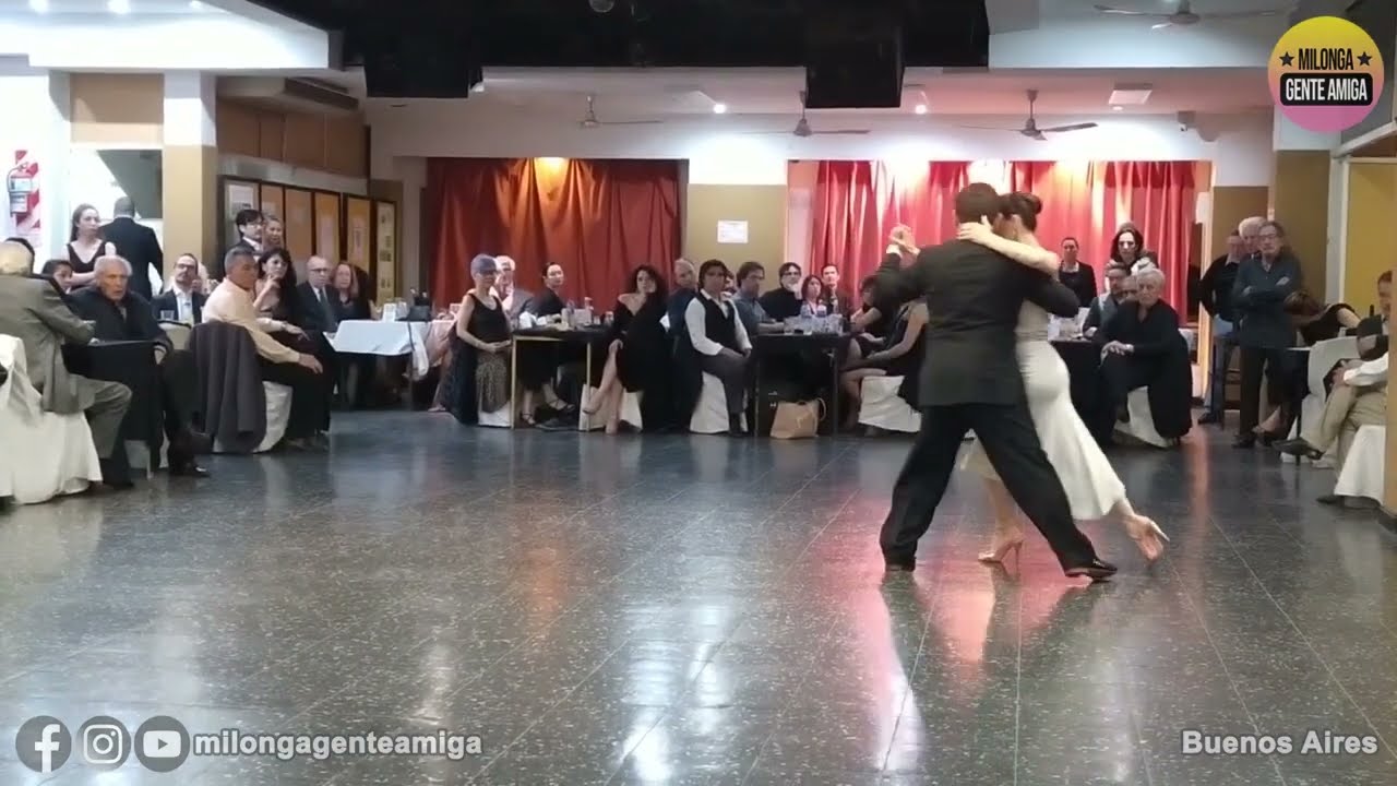 Natalia Hassan y Leonel Mendieta - Milonga Gente Amiga 2022 (1/3)