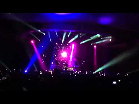 Intro - Paul van dyk @ palladium 6/11/11