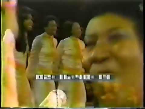 🎤🎶 Aretha Franklin Rock Steady LIVE! 🎵🔥 #ThrowbackThursday #SoulMusic #1971Concert