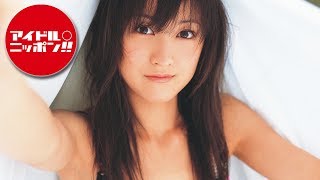 【公式】小松彩夏 「書を捨てよ、水着になろう !」