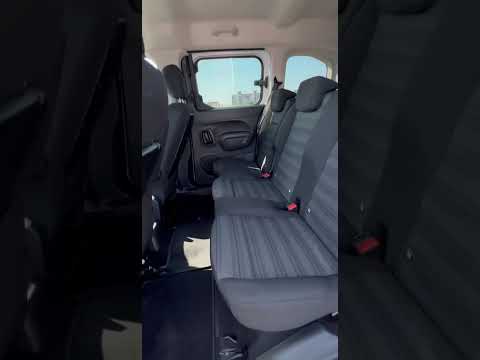 фото opel combo e 0