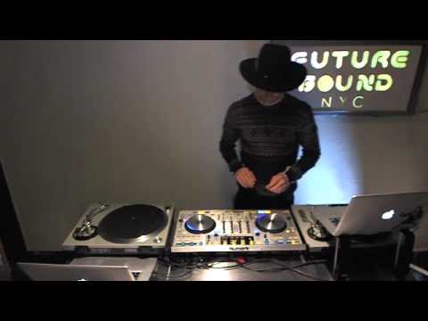 Futurebound NYC: Chill, Funk and Reggae DJ Mix by Peter Munch Oct. 26th 2012 (1/2)