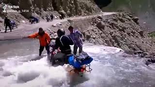 preview picture of video 'Most difficult rivercross at Jammu and kashmir'
