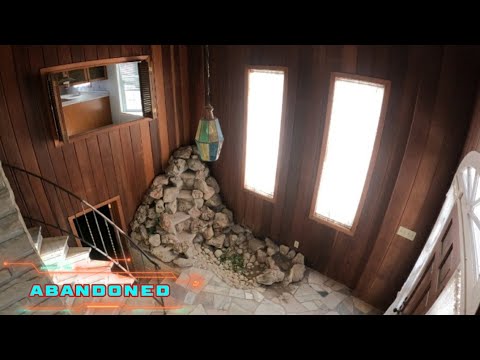 Verlassenes Wasserfallhaus mit wunderschönen Details! EXP.87