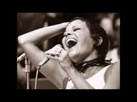 04 Tiro Ao Álvaro   Elis Regina