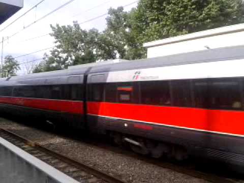 Frecciarossa 9610 Napoli C.le-Torino P.N. 21 maggio 2013 08.11