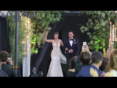 KADIR DOGULU AND NESLIHAN ATAGUL SAID 'YES FOREVER'! HERE'S THE COLORFUL IMAGE THAT EMERGED.