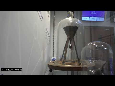 Pitch drop experiment live stream