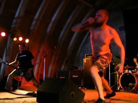 Kingterror At Play Fast Or Don´t 2013