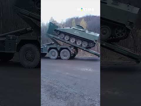 Ось такий трак для вивантаження броні тепер у нас є.