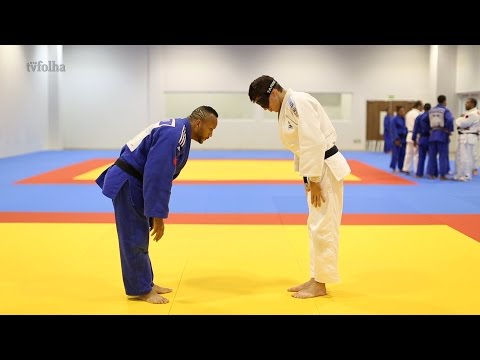 NA PELE: Atleta experimenta a 'pegada' do parajudô