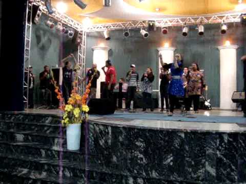 QUADRANGULAR BRASILÂNDIA III- DIA 01/05/2010.- 1/26- VISITA À IEQ.SEDE-SP.