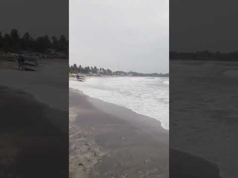 Pottuvil Arugambay beach