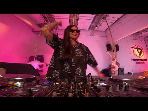 Lady Bee GirlGang live DJ set #001