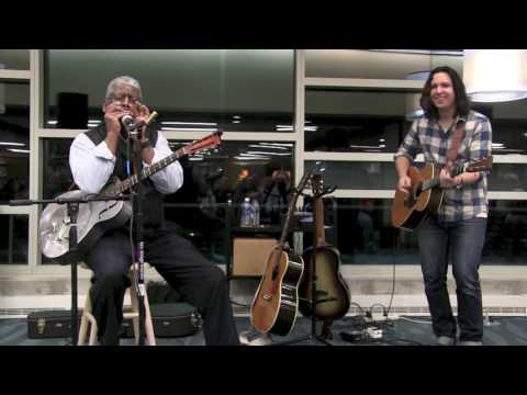 ''GARBAGE MAN'' - DAVY KNOWLES & REV. ROBERT B. JONES @ Ellis Library, Jan 2017