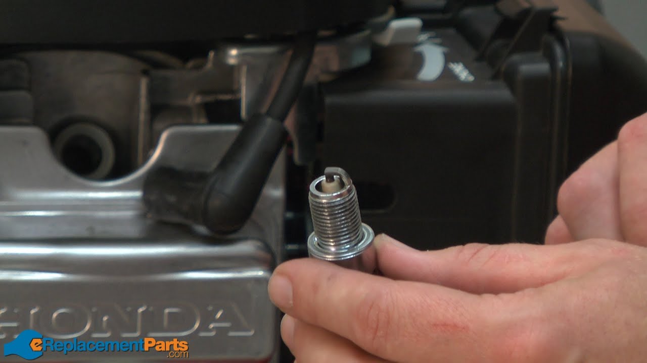 Replacing the Spark Plug