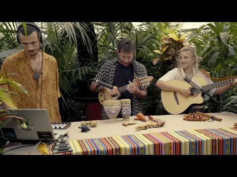 Jakare ft Luna - Deepening ( LIVE SESSION )