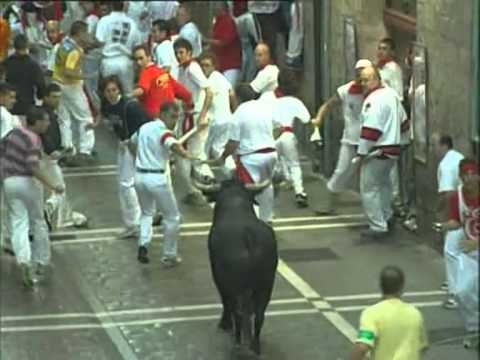 July 8 2003 encierro with Cebada Gago bulls in Pamplona