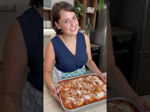 Pasta al forno ricca con la ricetta di nonna Carmela