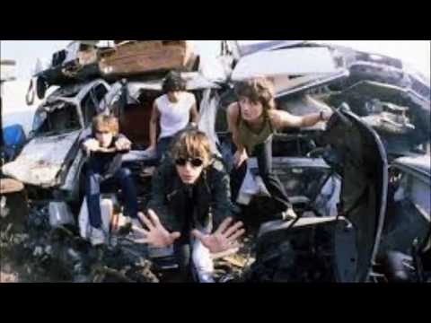 Videoclip de Ce soir est ce soir (Remasterisé en 2006) — Téléphone