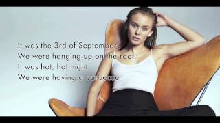 Zara Larsson - Rooftop (lyrics video)