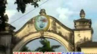 Download lagu Bengawan Solo - Gesang mp3