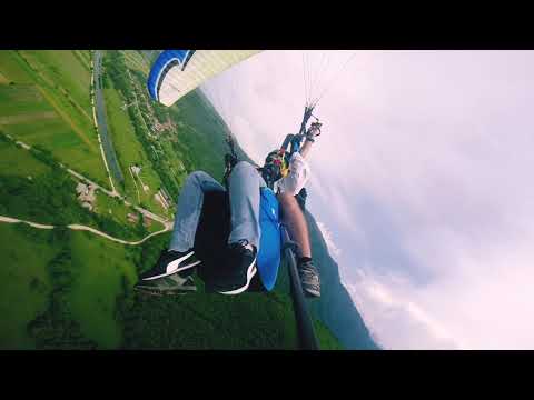 Paragliding in Clopotiva