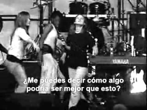 Dios siempre nos acompaña (Puesta en escena)